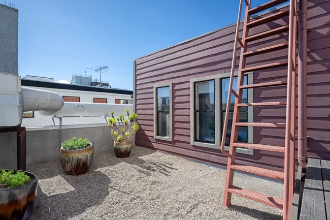 Building Photo - 345 Taylor St