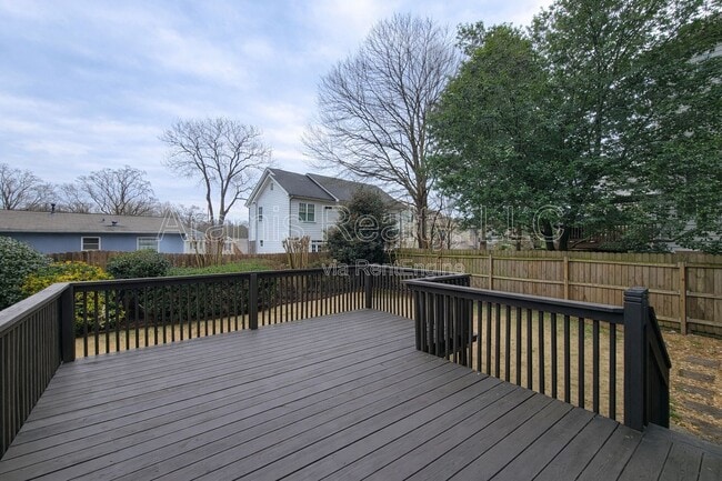 Building Photo - 3239 Osborne Rd NE