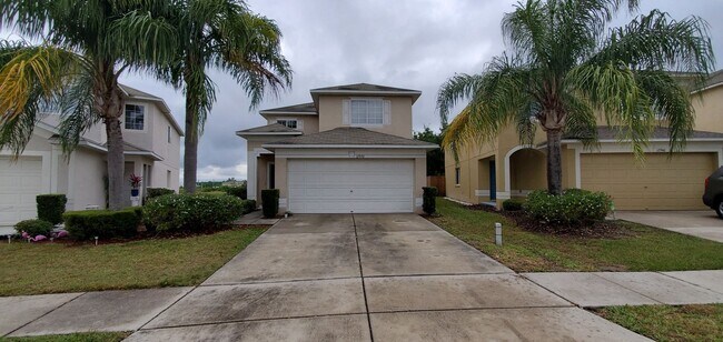 Building Photo - Beautiful 3-Bedroom, 2.5-Bathroomn Home in Riverview