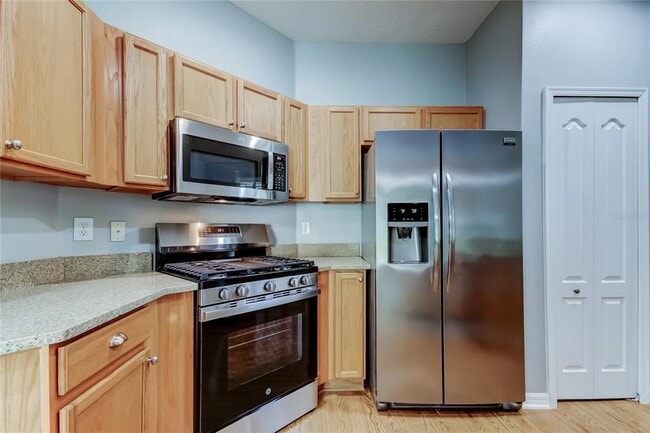 Building Photo - 9002 Spring Garden Way