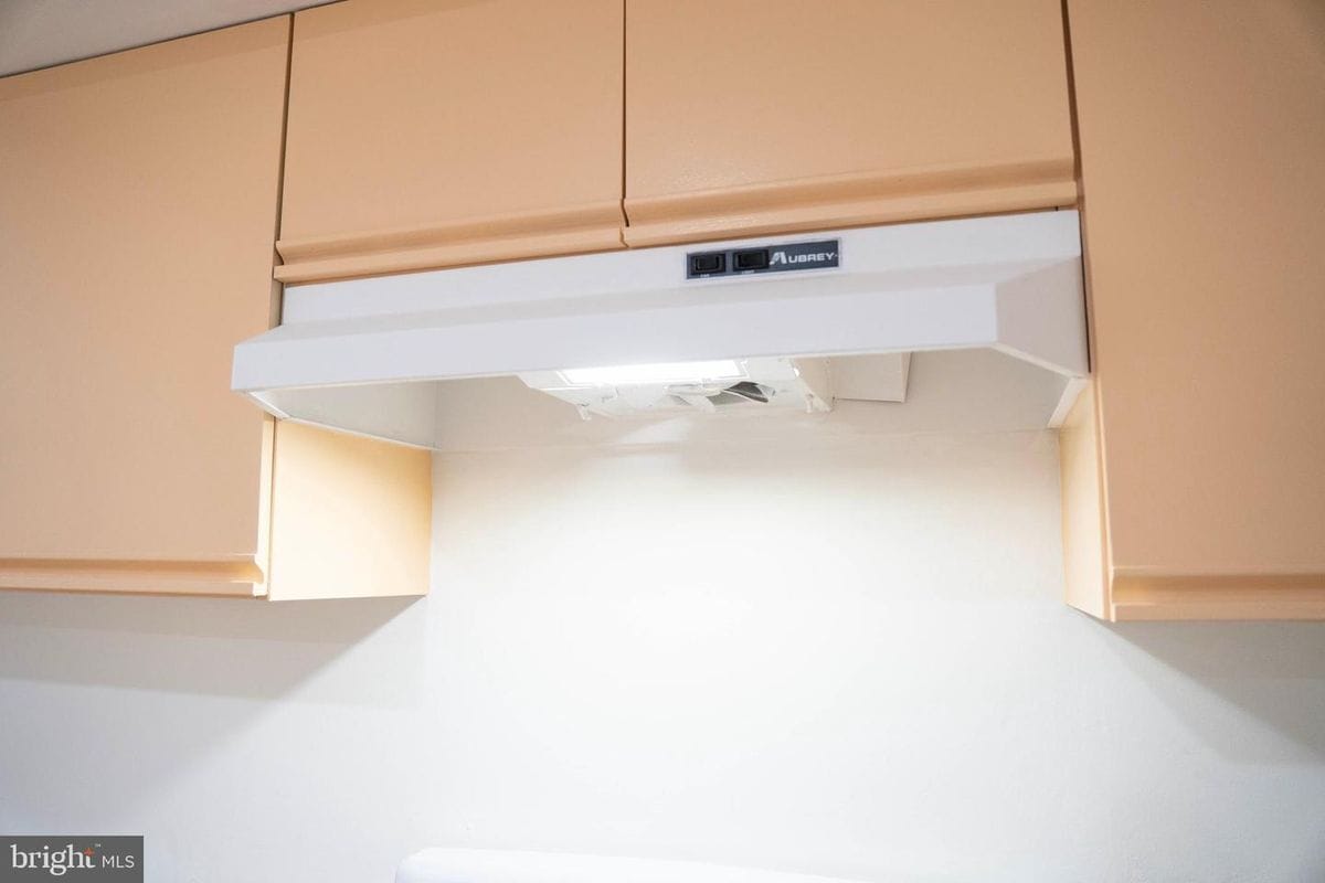 Building Photo - 4451 Pembrook Village Dr