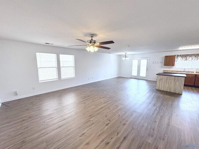 Building Photo - 202 Sagebrook Dr