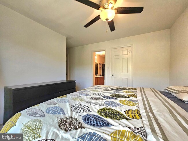 Building Photo - 5939 Heatherwood Ct