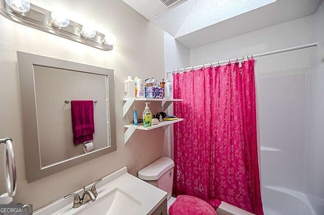 Building Photo - 5393 Kirk Dr