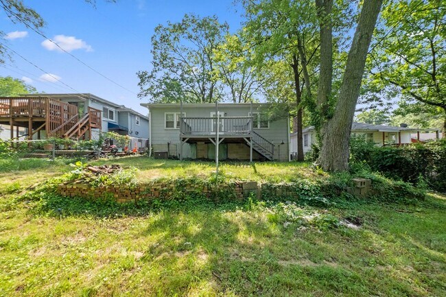 Building Photo - Cozy 3-Bedroom Home in Ferguson – $1,499/m...