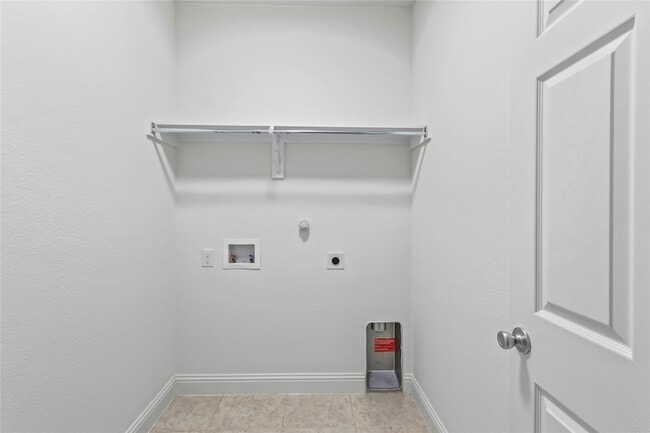 Building Photo - 4424 Overbrook Dr