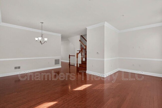Building Photo - 415 N Upton Ct