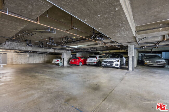 Building Photo - 3663 Los Feliz Blvd