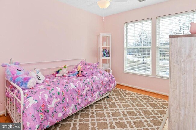 Building Photo - 2618 Summer Breeze Ct