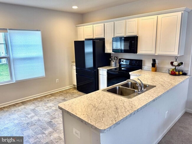 Building Photo - 242 Norland Knoll Dr