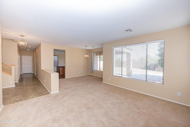 Building Photo - 2023 W Shackleton Dr