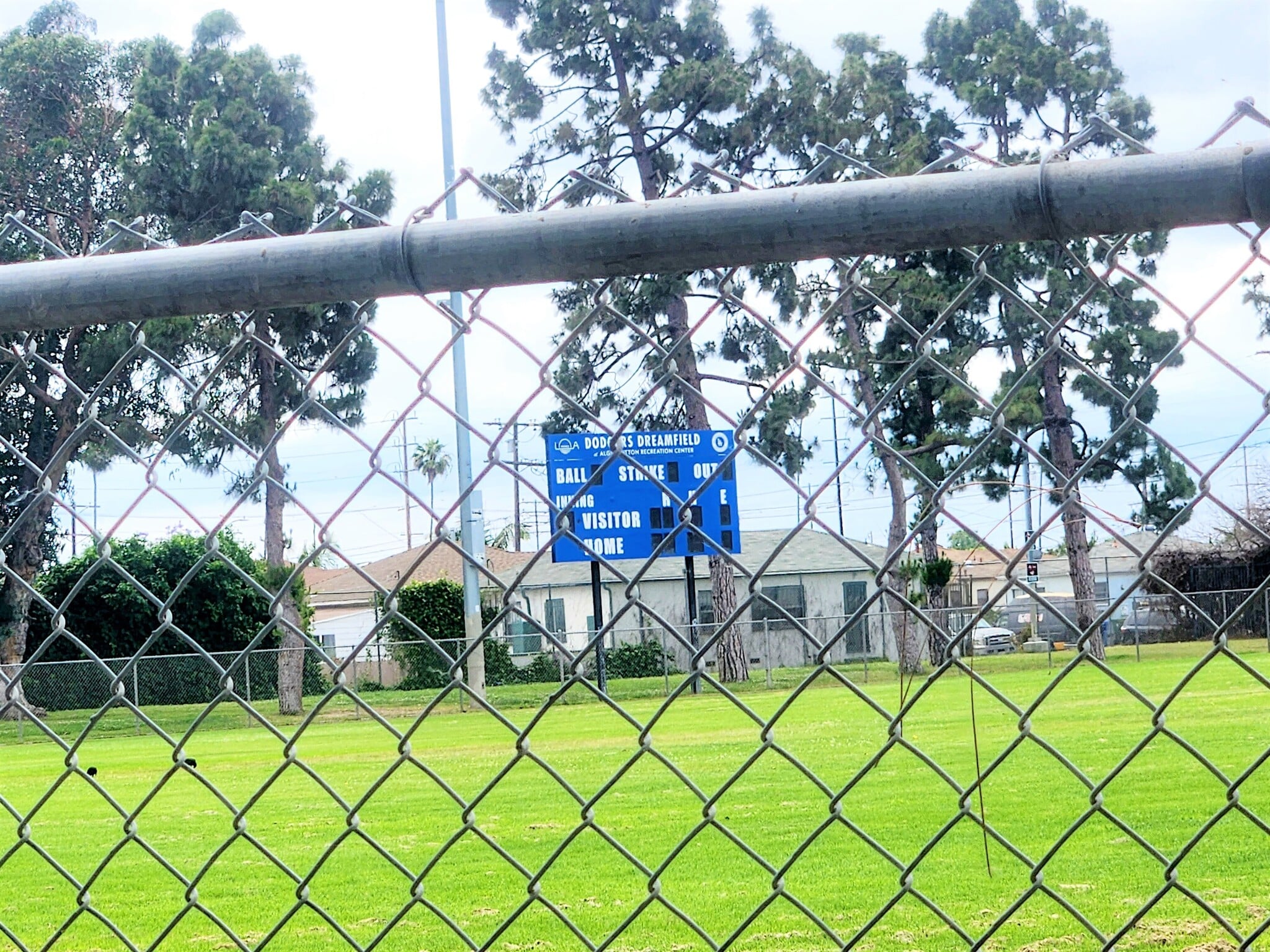 Building Photo - 554 W 92nd St