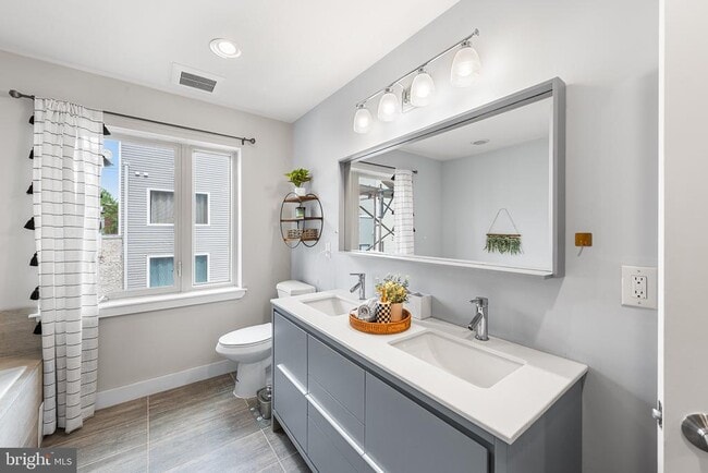 Building Photo - 2019 Abigail St