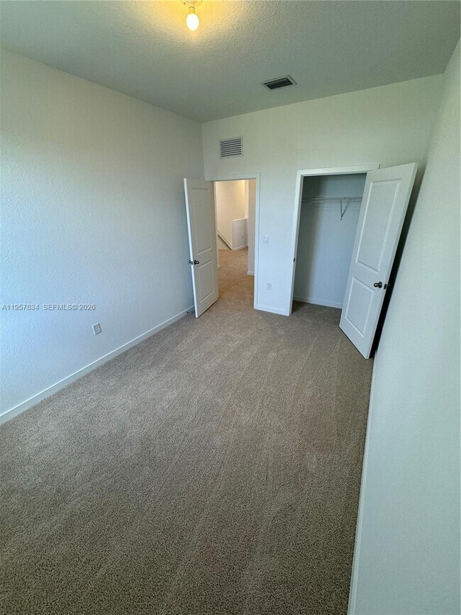 Building Photo - 891 NW 3rd Terrace