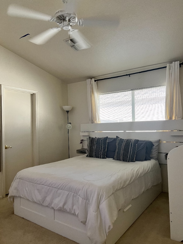 Building Photo - 2628 W Desert Brook Ct
