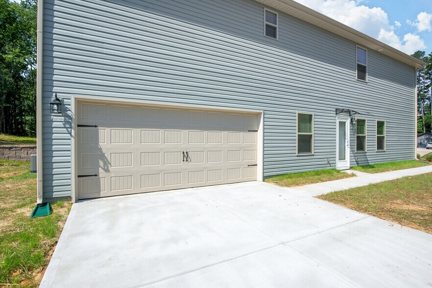 Building Photo - 7450 O Hara St