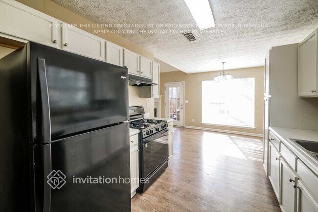 Building Photo - 8487 Misty Creek Cir