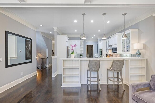 Building Photo - 3601 Habersham Rd NW