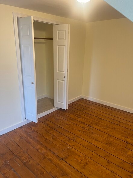 Bedroom 2 - 697-1 Islington St
