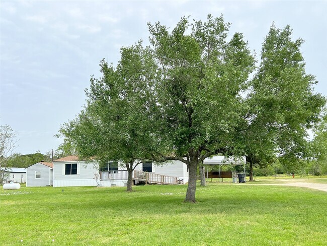 Building Photo - 10125 Needville Fairchilds Rd