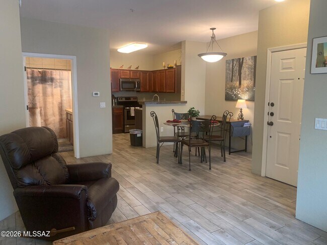 Building Photo - 1500 E Pusch Wilderness Dr
