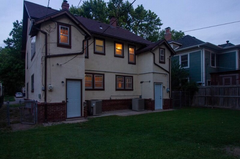 Building Photo - 1114 N Carlos Ave