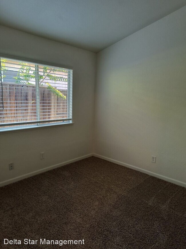 Building Photo - 3 br, 2 bath House - 8799 FOBES DRIVE