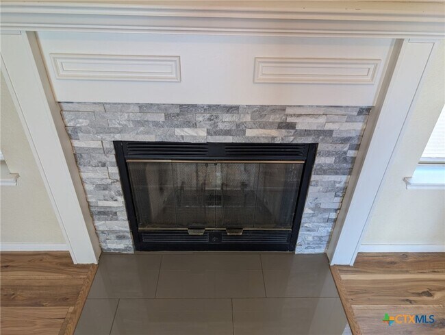 Building Photo - 4309 Chantz Dr