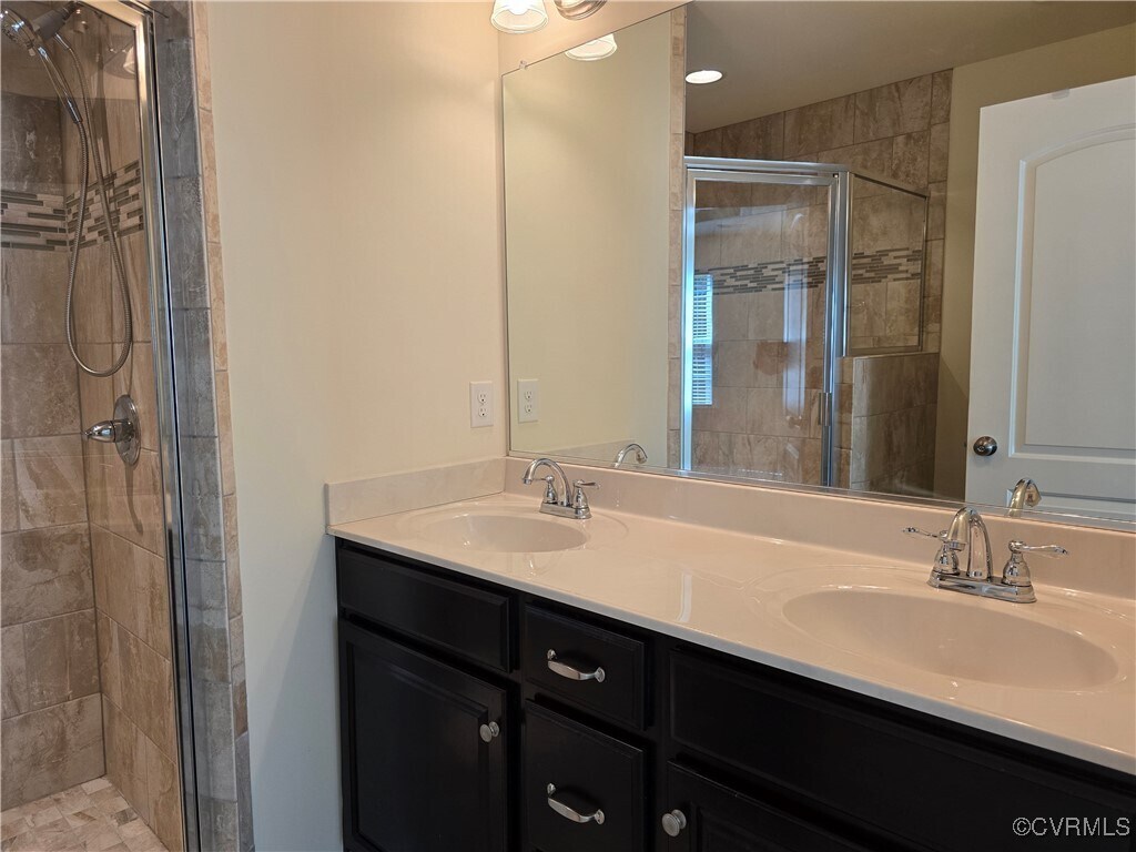 Building Photo - 7417 Pebble Lake Dr