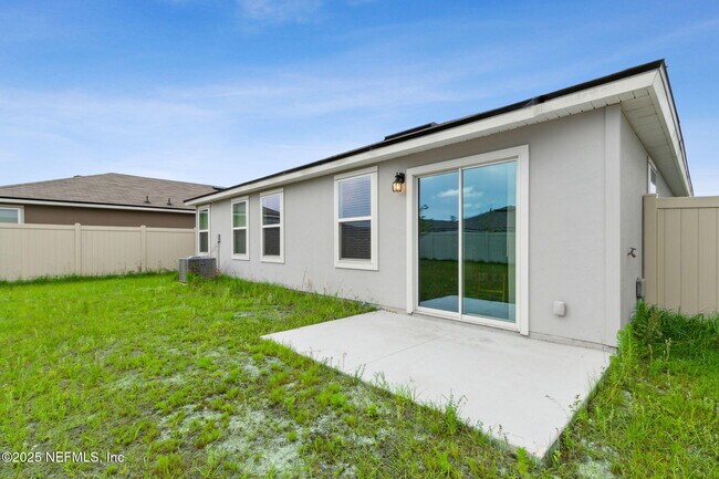 Building Photo - 12647 European Beech Rd