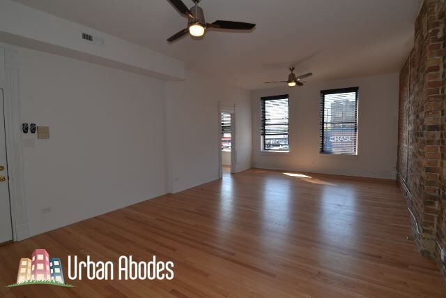 Building Photo - 2129 N Southport Ave