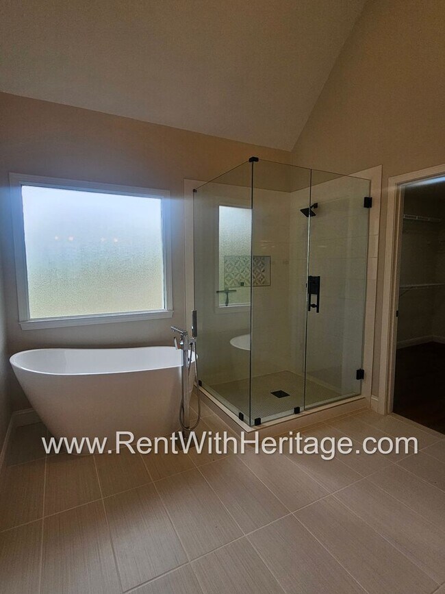 Building Photo - WOW!!!!!...PRETIGIOUS HOME IN CHAPEL CROSS...