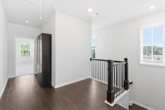 Building Photo - 2565 Cherry Birch Ln