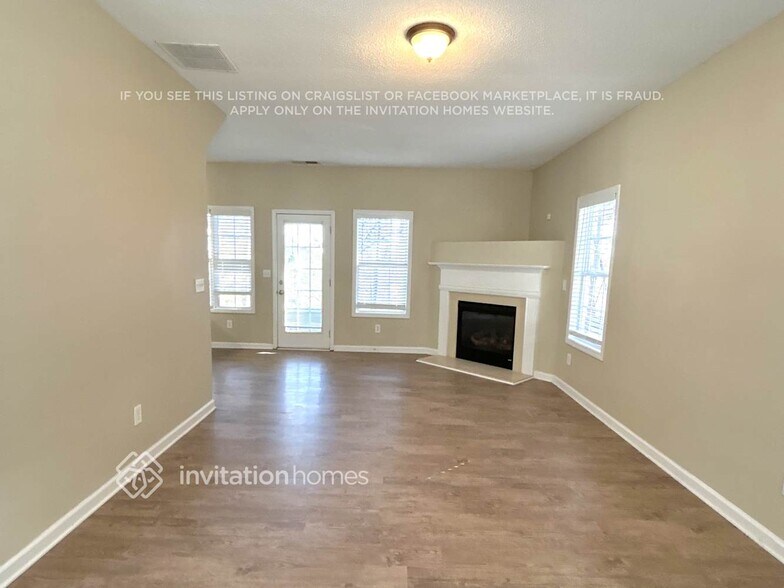 Building Photo - 117 Omega Ct