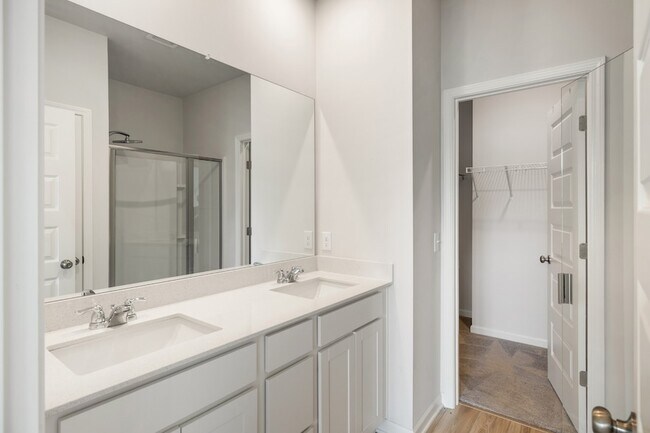 Building Photo - 416 Alcott Way