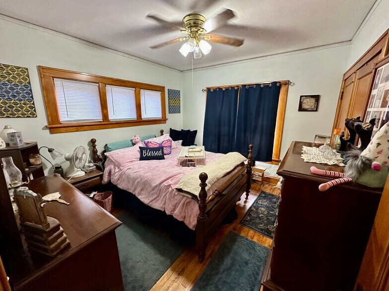 Bedroom 1 - 2777 N 48th St