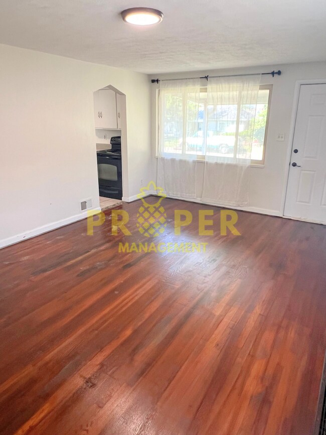 Building Photo - 5036 Pensacola Blvd