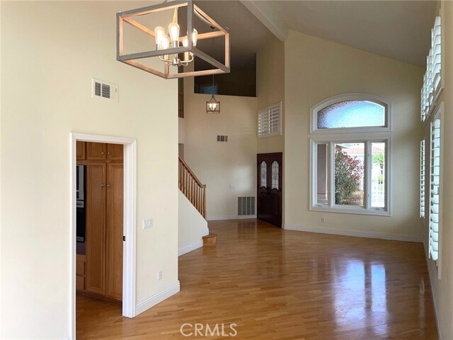 Building Photo - 27 High Bluff