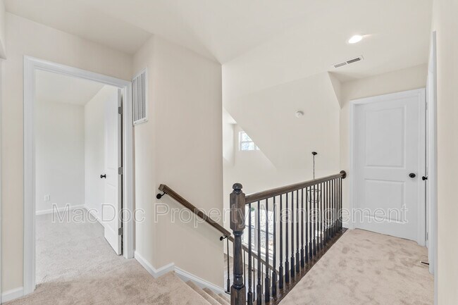 Building Photo - 204B Hamilton St