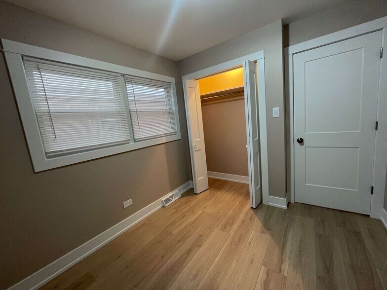 Building Photo - 8511 Parkside Ave