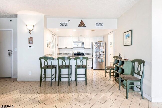 Building Photo - 3851 Boardwalk