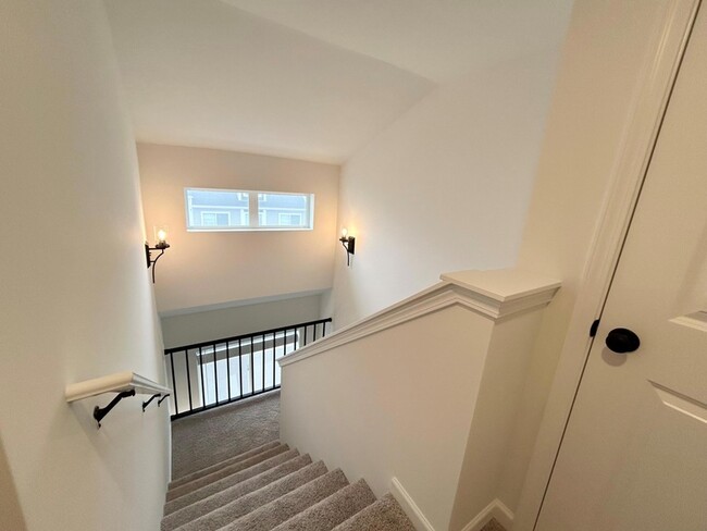 Building Photo - 2774 Bristol Rdg Dr