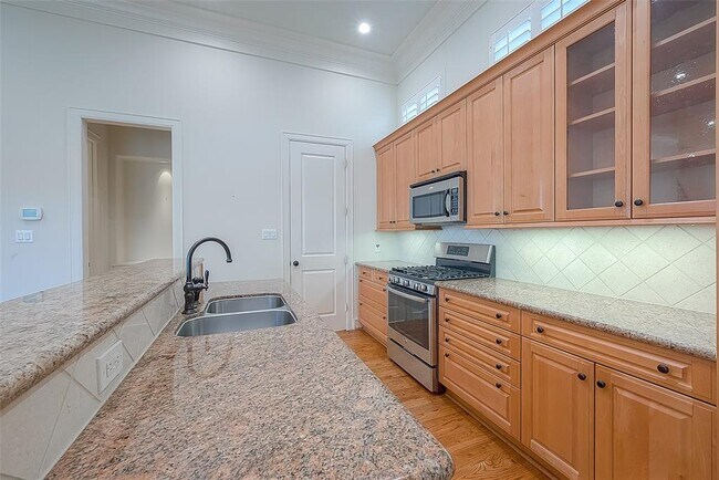 Building Photo - 1804 Haddon St