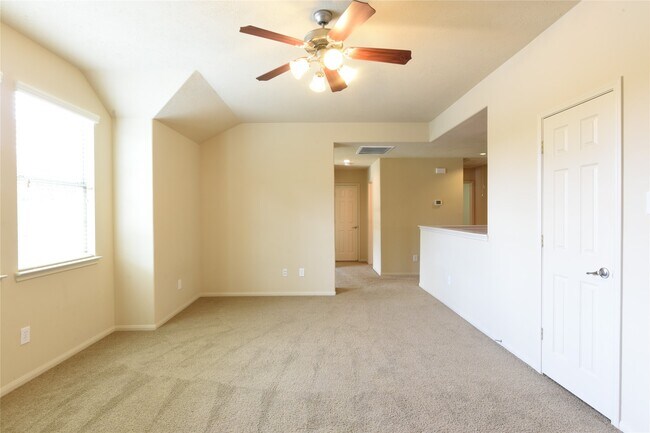 Building Photo - 118 E Lasting Spring Cir