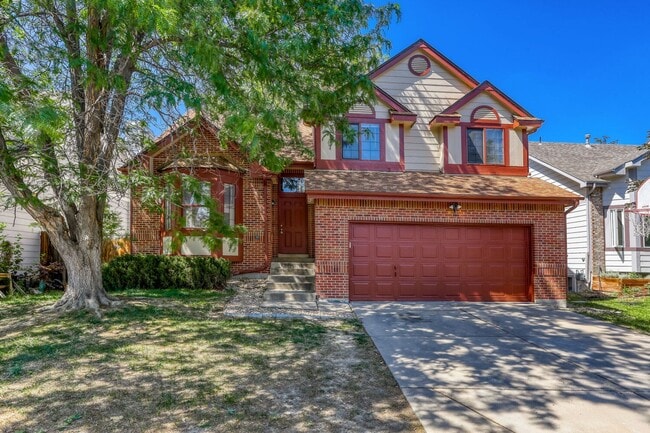 Building Photo - Beautifully Updated 3BR/2.5BA Home in Longmont – $300 Off First Month's Rent