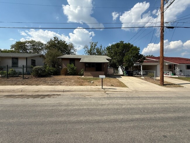 Building Photo - 3003 Venus St