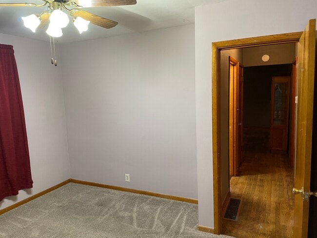 Building Photo - 660 Fairhaven Dr