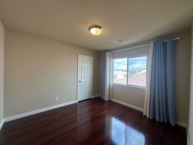 Building Photo - 8125 Crimson Creek Ct