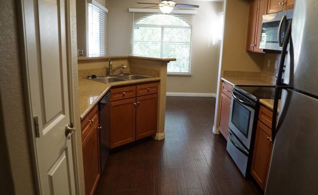 Building Photo - 4400 S Jones Blvd