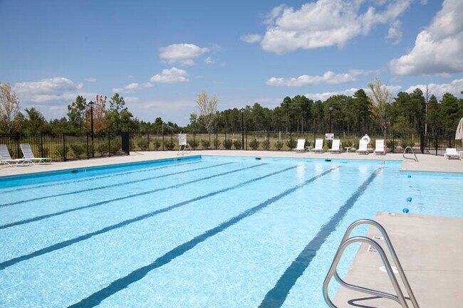 Building Photo - 7787 Pennycress Dr